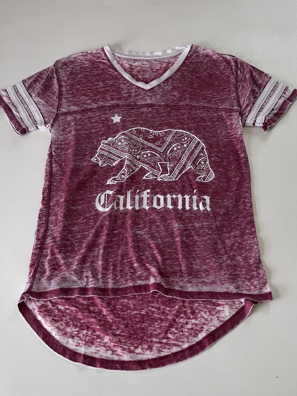 Freeze Pink Burnout V Neck Tee Shirt Size M